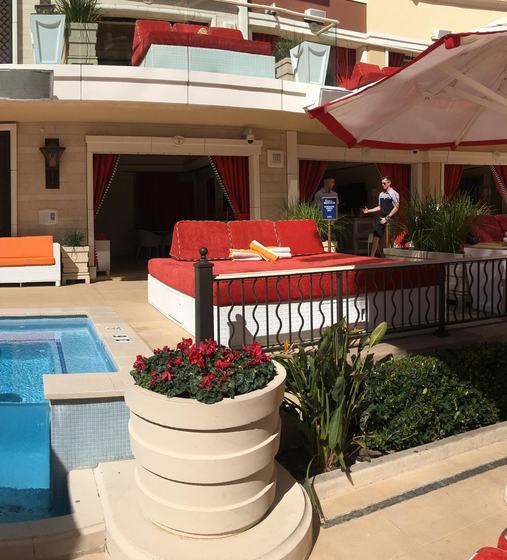 Encore Beach Club — Bungalows